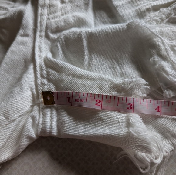 NWT We The Free White Jean‎ Shorts Distressed Hem - Picture 5 of 7